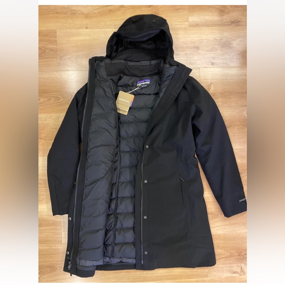 FULL ASKING PRICE ONLY Patagonia Women’s Tres 3-in-1 Coat- NWT